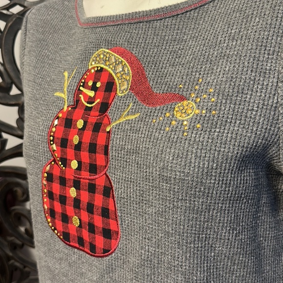 Quacker Factory Gray Long Sleeve Buffalo Plaid Embellished Snowman Thermal Shirt - Picture 6 of 9